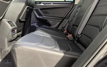 Volkswagen Tiguan II, 2018 год, 2 840 000 рублей, 25 фотография