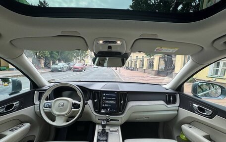 Volvo XC60 II, 2018 год, 4 400 000 рублей, 7 фотография