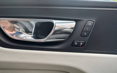 Volvo XC60 II, 2018 год, 4 400 000 рублей, 12 фотография