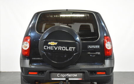 Chevrolet Niva I рестайлинг, 2018 год, 699 000 рублей, 5 фотография