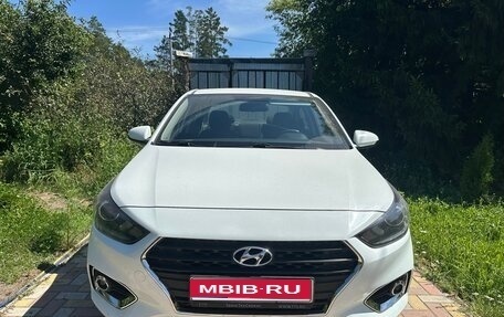 Hyundai Solaris II рестайлинг, 2020 год, 1 550 000 рублей, 1 фотография