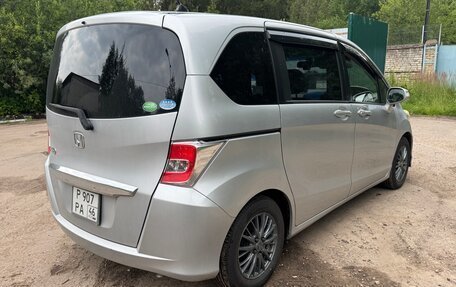Honda Freed I, 2015 год, 1 450 000 рублей, 3 фотография