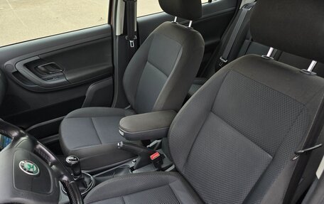 Skoda Fabia II, 2010 год, 700 000 рублей, 13 фотография