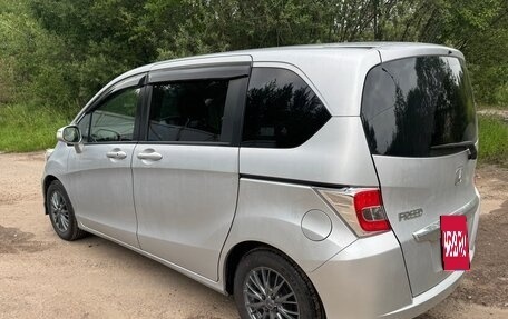 Honda Freed I, 2015 год, 1 450 000 рублей, 4 фотография