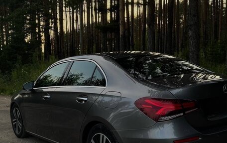 Mercedes-Benz A-Класс, 2020 год, 2 500 000 рублей, 4 фотография