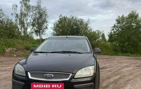 Ford Focus II рестайлинг, 2005 год, 258 000 рублей, 2 фотография
