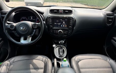 KIA Soul II рестайлинг, 2018 год, 1 650 000 рублей, 18 фотография