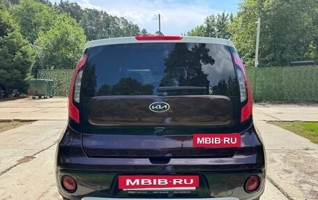 KIA Soul II рестайлинг, 2018 год, 1 650 000 рублей, 8 фотография
