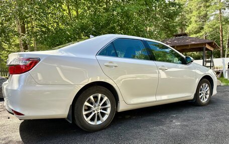 Toyota Camry, 2017 год, 2 200 000 рублей, 3 фотография