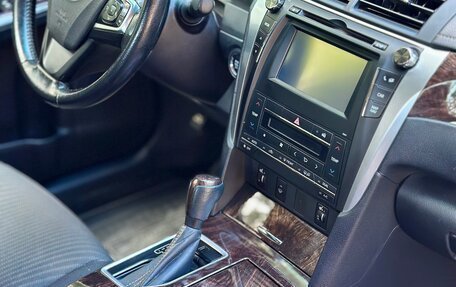 Toyota Camry, 2017 год, 2 200 000 рублей, 8 фотография