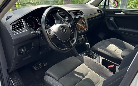 Volkswagen Tiguan II, 2020 год, 3 920 000 рублей, 7 фотография