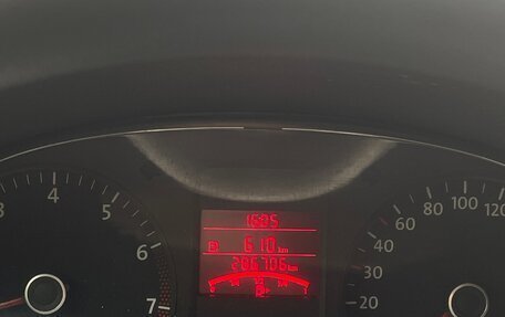 Volkswagen Polo VI (EU Market), 2012 год, 680 000 рублей, 10 фотография