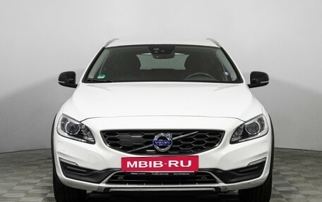 Volvo V60 Cross Country II, 2018 год, 2 149 000 рублей, 2 фотография