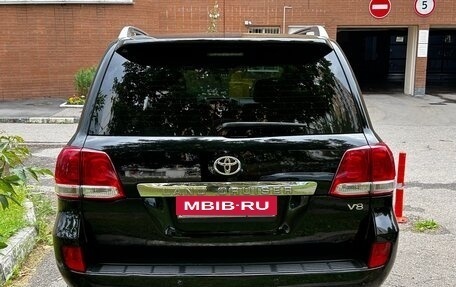 Toyota Land Cruiser 200, 2011 год, 3 100 000 рублей, 2 фотография
