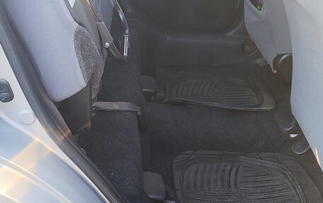 Honda Fit III, 2002 год, 399 000 рублей, 17 фотография
