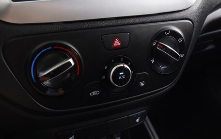 Hyundai Solaris II рестайлинг, 2020 год, 1 670 000 рублей, 16 фотография