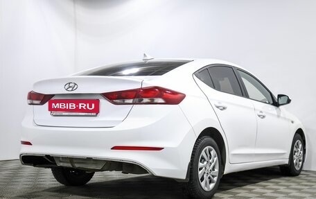 Hyundai Elantra VI рестайлинг, 2017 год, 973 000 рублей, 4 фотография