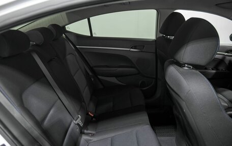 Hyundai Elantra VI рестайлинг, 2017 год, 973 000 рублей, 13 фотография