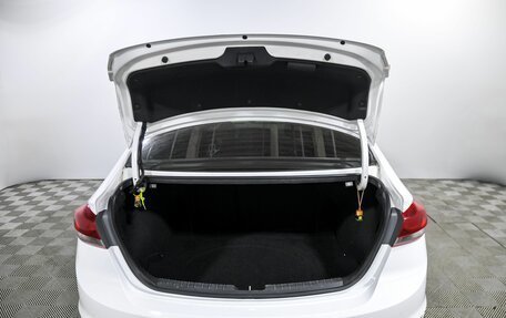 Hyundai Elantra VI рестайлинг, 2017 год, 973 000 рублей, 14 фотография