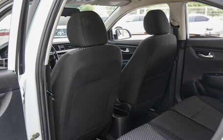 KIA Rio IV, 2018 год, 1 365 000 рублей, 11 фотография