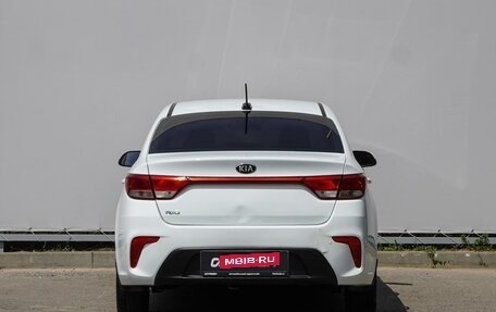 KIA Rio IV, 2018 год, 1 365 000 рублей, 4 фотография
