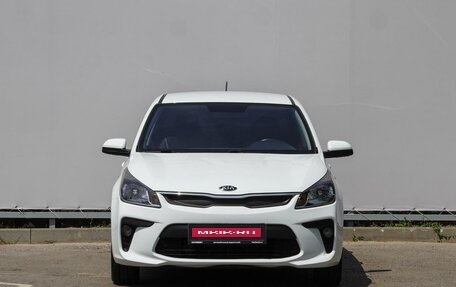 KIA Rio IV, 2018 год, 1 365 000 рублей, 3 фотография