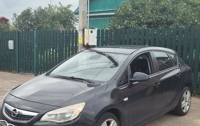 Opel Astra J, 2011 год, 550 000 рублей, 1 фотография