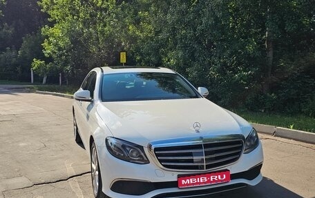 Mercedes-Benz E-Класс, 2020 год, 4 000 000 рублей, 1 фотография