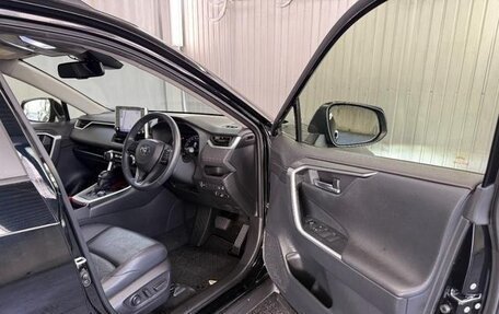 Toyota RAV4, 2021 год, 2 390 000 рублей, 19 фотография