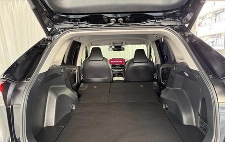 Toyota RAV4, 2021 год, 2 390 000 рублей, 22 фотография
