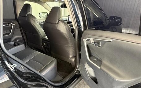 Toyota RAV4, 2021 год, 2 390 000 рублей, 38 фотография