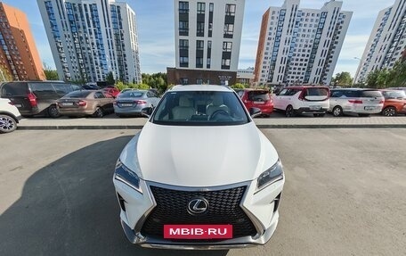 Lexus RX IV рестайлинг, 2016 год, 4 400 000 рублей, 2 фотография