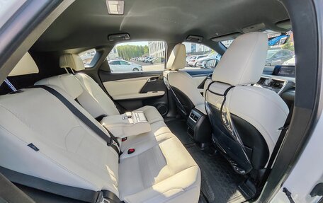 Lexus RX IV рестайлинг, 2016 год, 4 400 000 рублей, 17 фотография