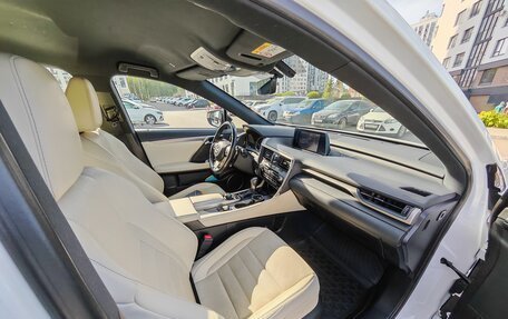 Lexus RX IV рестайлинг, 2016 год, 4 400 000 рублей, 15 фотография