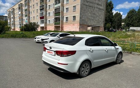 KIA Rio III рестайлинг, 2015 год, 760 000 рублей, 6 фотография