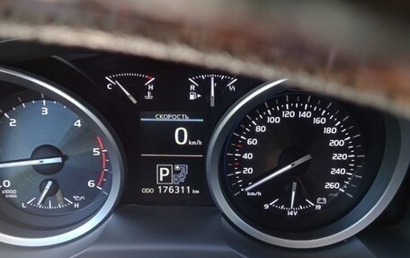 Toyota Land Cruiser 200, 2014 год, 5 700 000 рублей, 5 фотография