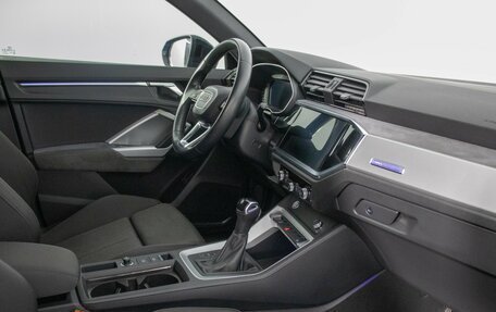 Audi Q3, 2019 год, 2 320 000 рублей, 9 фотография