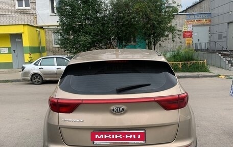 KIA Sportage IV рестайлинг, 2018 год, 1 950 000 рублей, 3 фотография