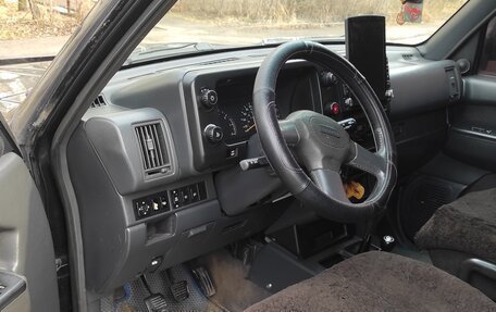 Isuzu Trooper II, 1993 год, 550 000 рублей, 4 фотография