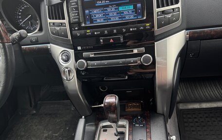 Toyota Land Cruiser 200, 2014 год, 4 990 000 рублей, 10 фотография