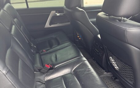 Toyota Land Cruiser 200, 2014 год, 4 990 000 рублей, 6 фотография