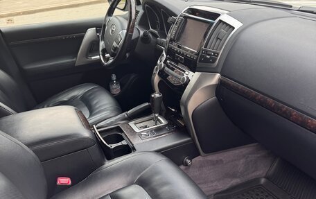 Toyota Land Cruiser 200, 2014 год, 4 990 000 рублей, 9 фотография