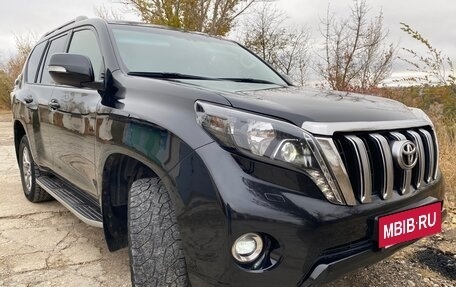 Toyota Land Cruiser Prado 150 рестайлинг 2, 2017 год, 3 900 000 рублей, 3 фотография