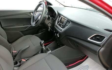 Hyundai Solaris II рестайлинг, 2017 год, 799 000 рублей, 9 фотография