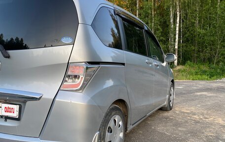 Honda Freed I, 2013 год, 1 350 000 рублей, 7 фотография