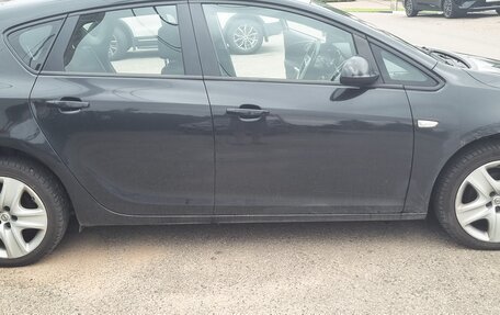 Opel Astra J, 2011 год, 550 000 рублей, 14 фотография