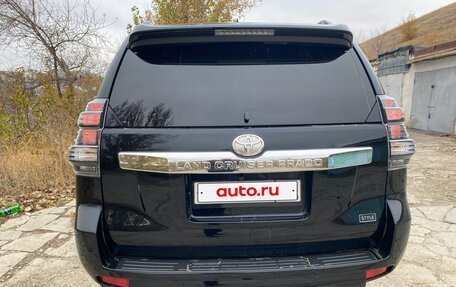 Toyota Land Cruiser Prado 150 рестайлинг 2, 2017 год, 3 900 000 рублей, 6 фотография
