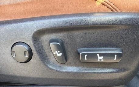 Toyota Land Cruiser Prado 150 рестайлинг 2, 2022 год, 3 950 000 рублей, 30 фотография