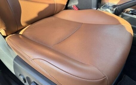 Toyota Land Cruiser Prado 150 рестайлинг 2, 2022 год, 3 950 000 рублей, 31 фотография