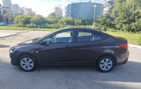 Hyundai Solaris II рестайлинг, 2015 год, 998 000 рублей, 4 фотография